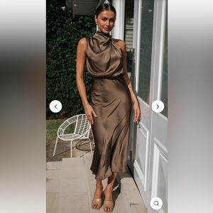 True to size 29.1 waist, 51.6 length, 48.8 hem